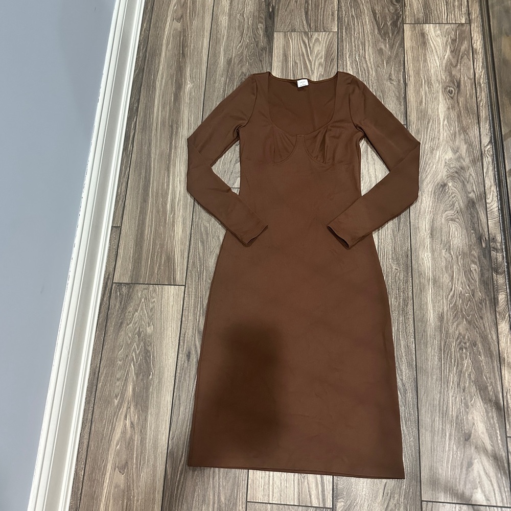 Aritzia WILFRED brown dress MEDIUM like new